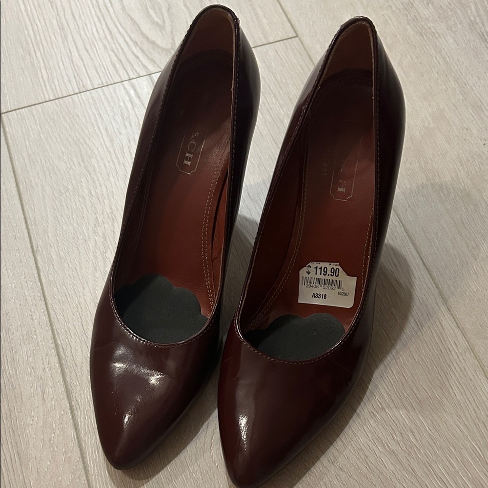 Women’s | Coach | Burgundy Heels
